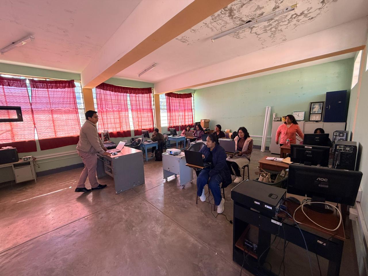 Estudiantes de Arquitectura de Plataformas y Servicios TI